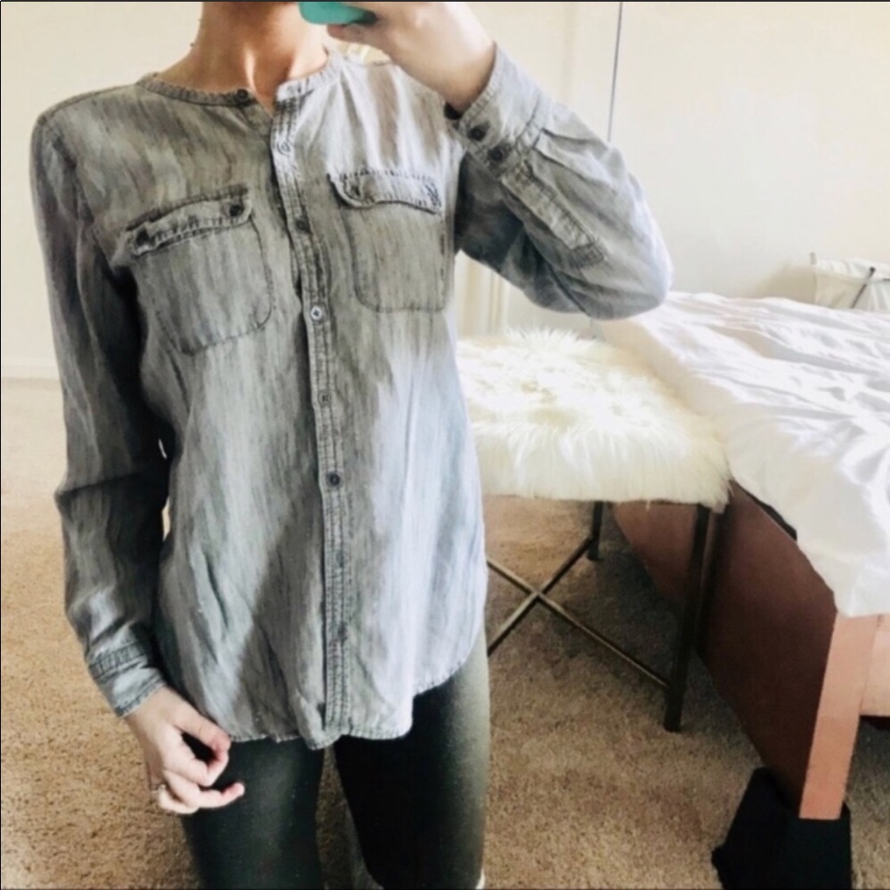 Loft Gray Chambray Button Down Top - image 4